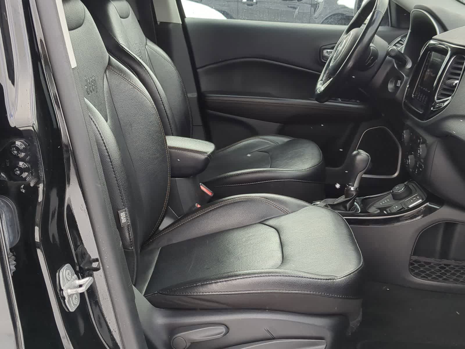 Thumbnail: 2020 Jeep Compass - 24