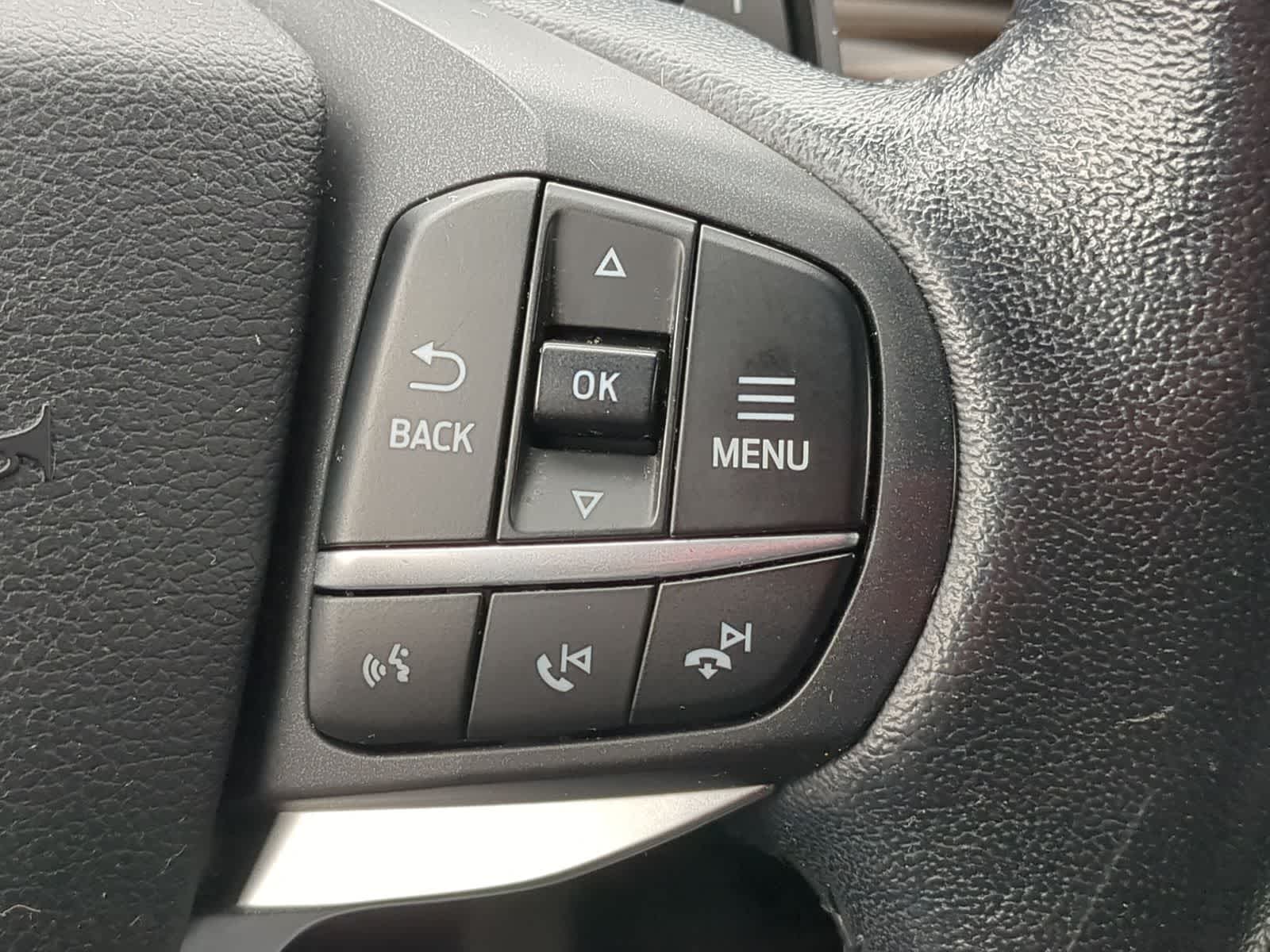 Thumbnail: 2020 Ford Explorer - 28