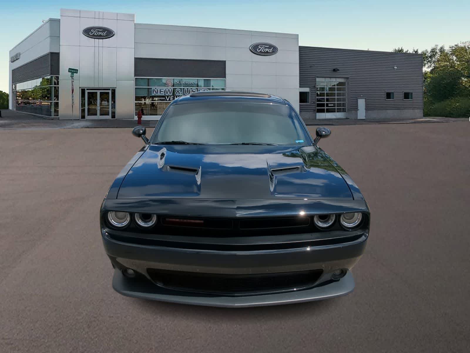Thumbnail: 2016 Dodge Challenger - 3