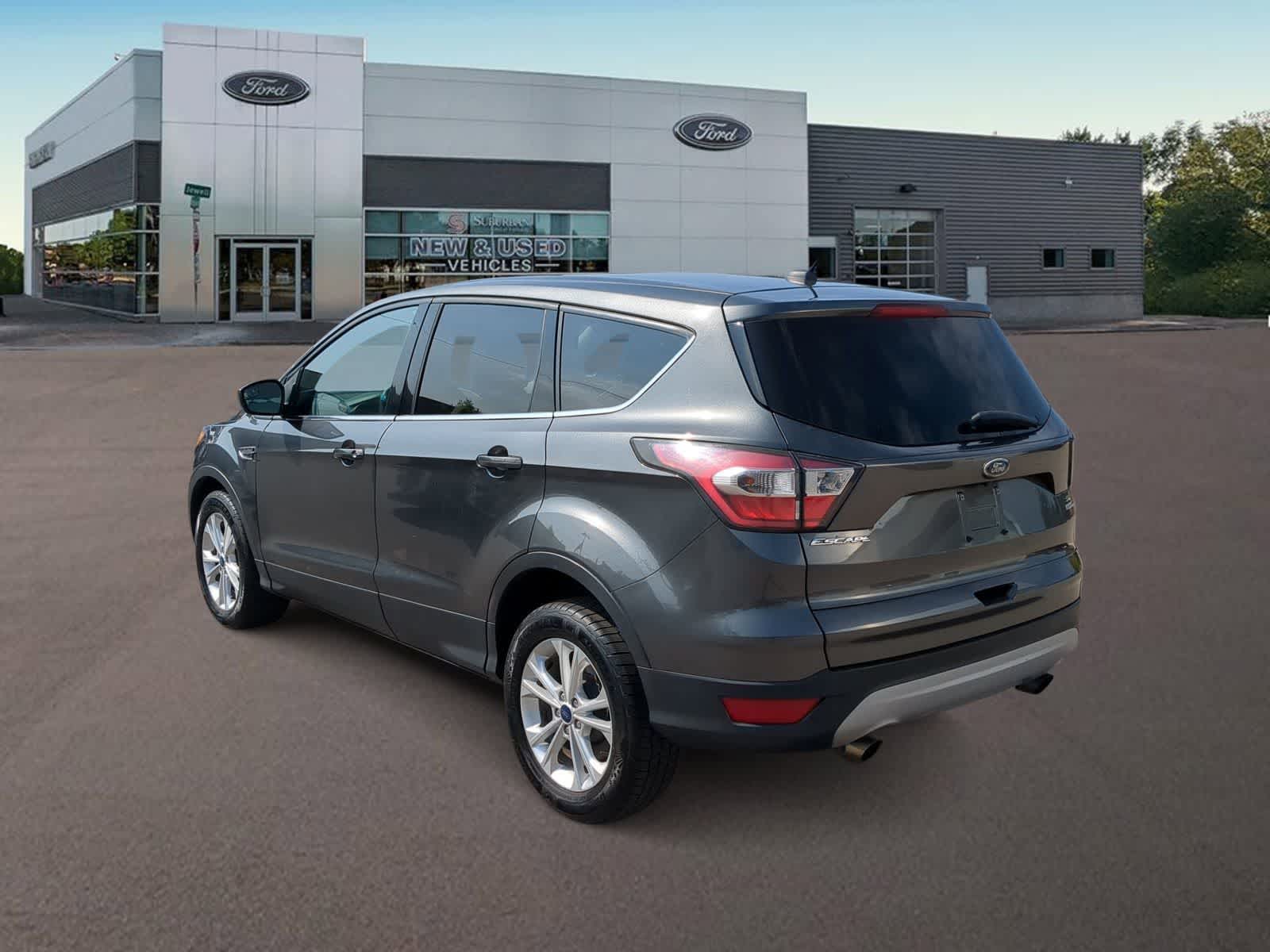 Thumbnail: 2017 Ford Escape - 8