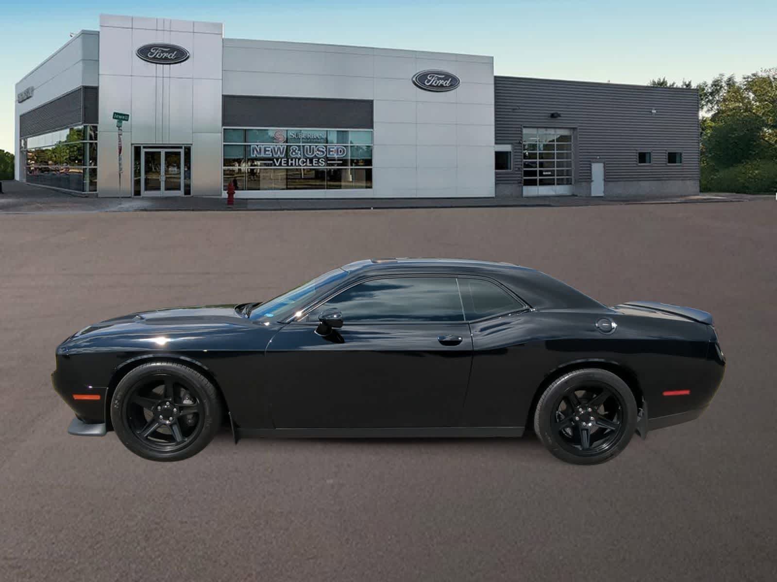 Thumbnail: 2016 Dodge Challenger - 7