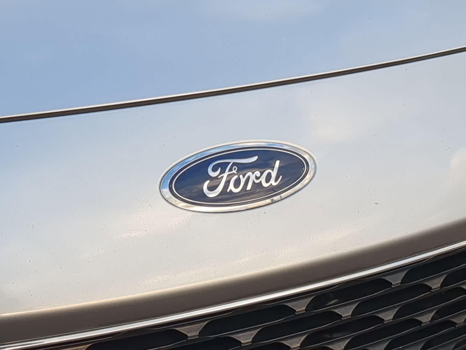 Thumbnail: 2022 Ford Escape - 15