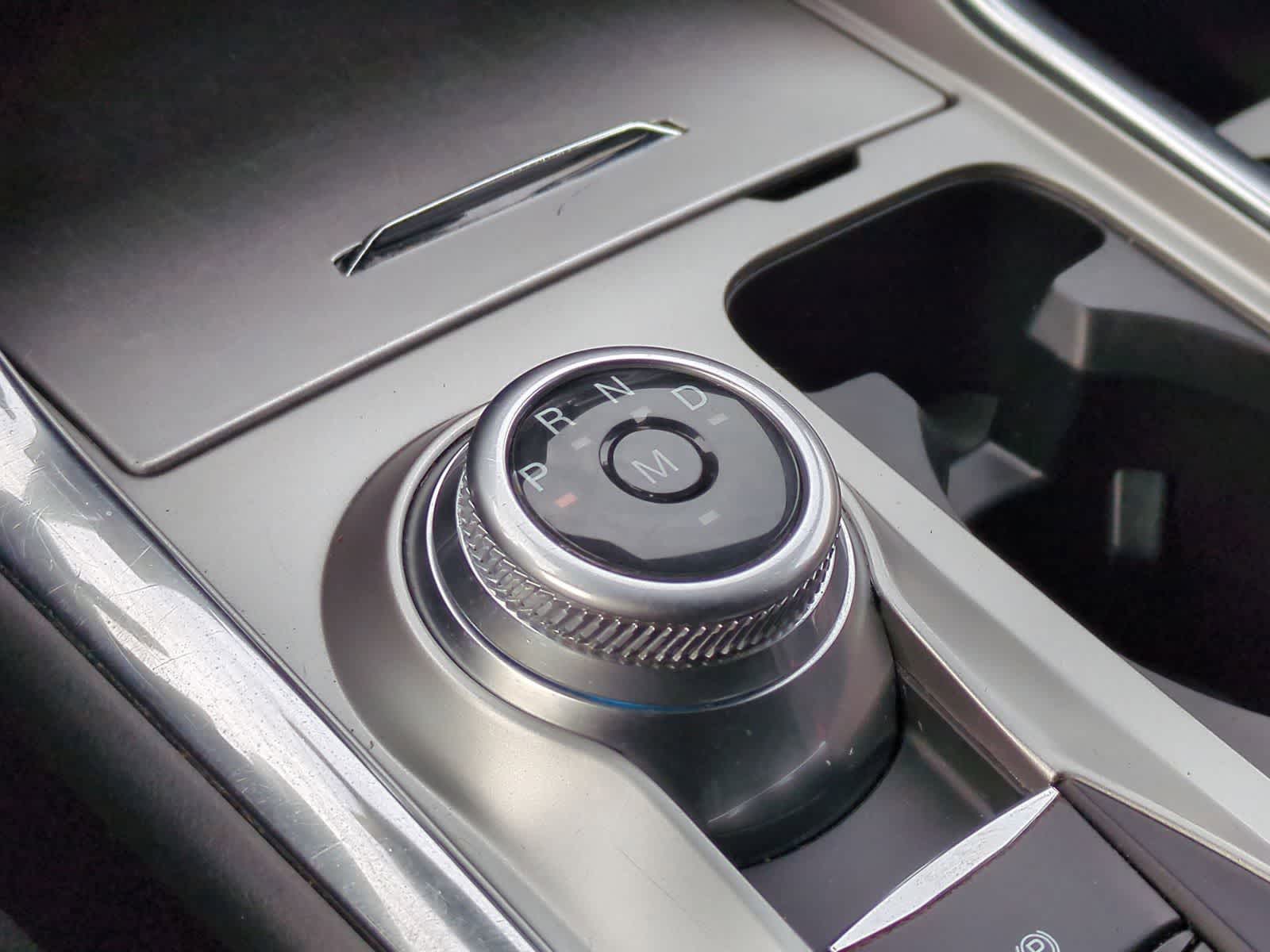 Thumbnail: 2020 Ford Explorer - 36