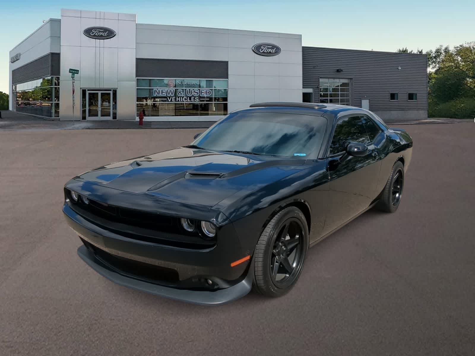 Thumbnail: 2016 Dodge Challenger - 5