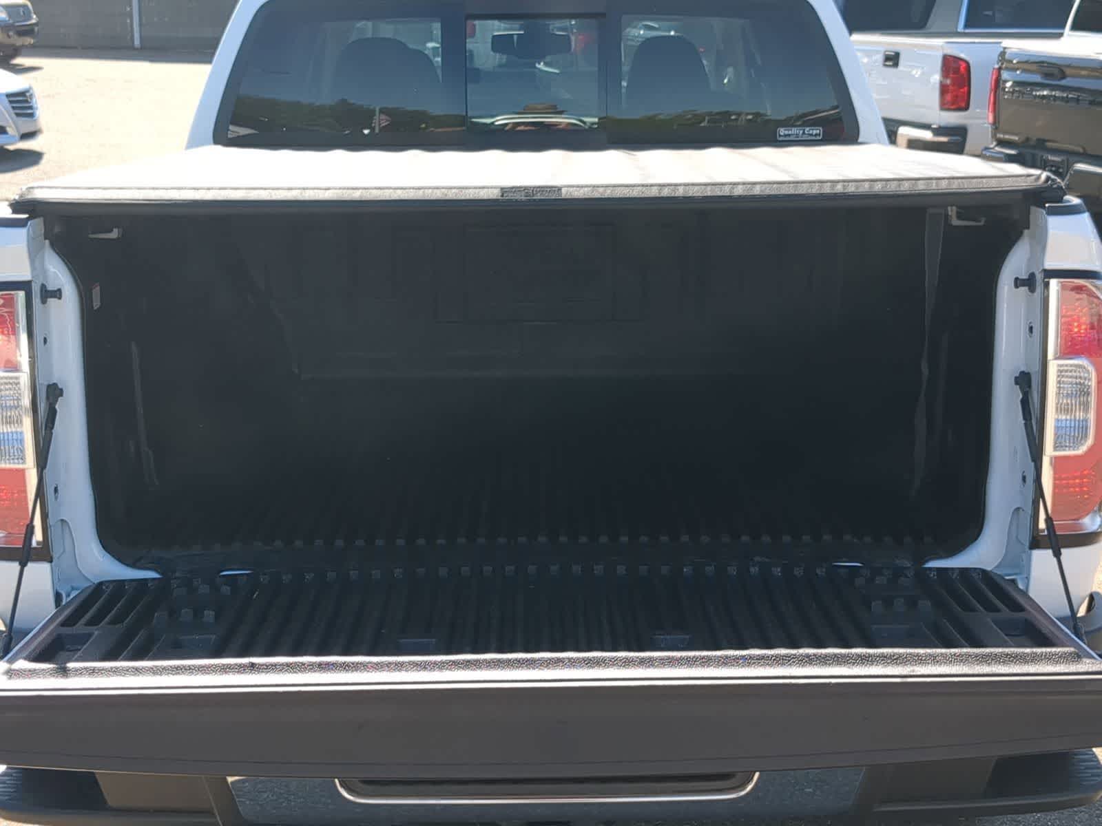 Thumbnail: 2018 GMC Canyon - 34