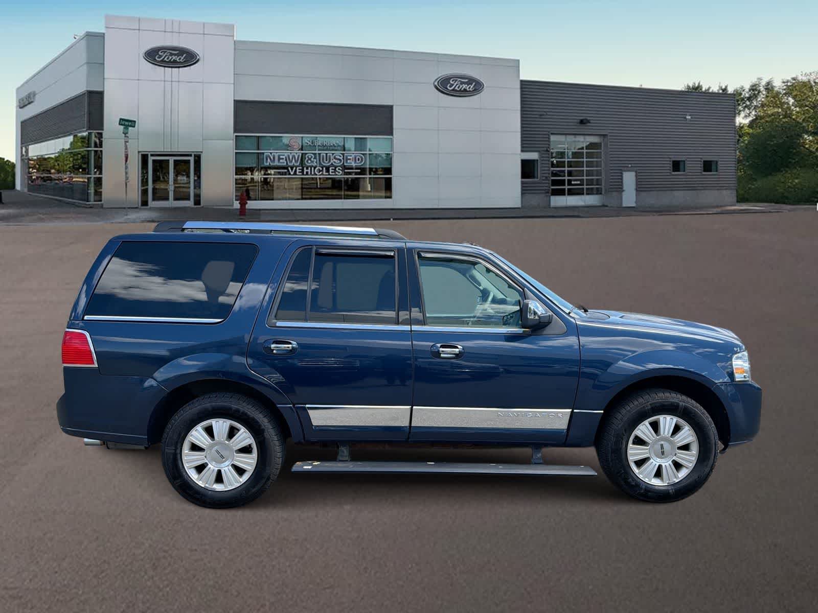 Thumbnail: 2013 Lincoln Navigator - 12