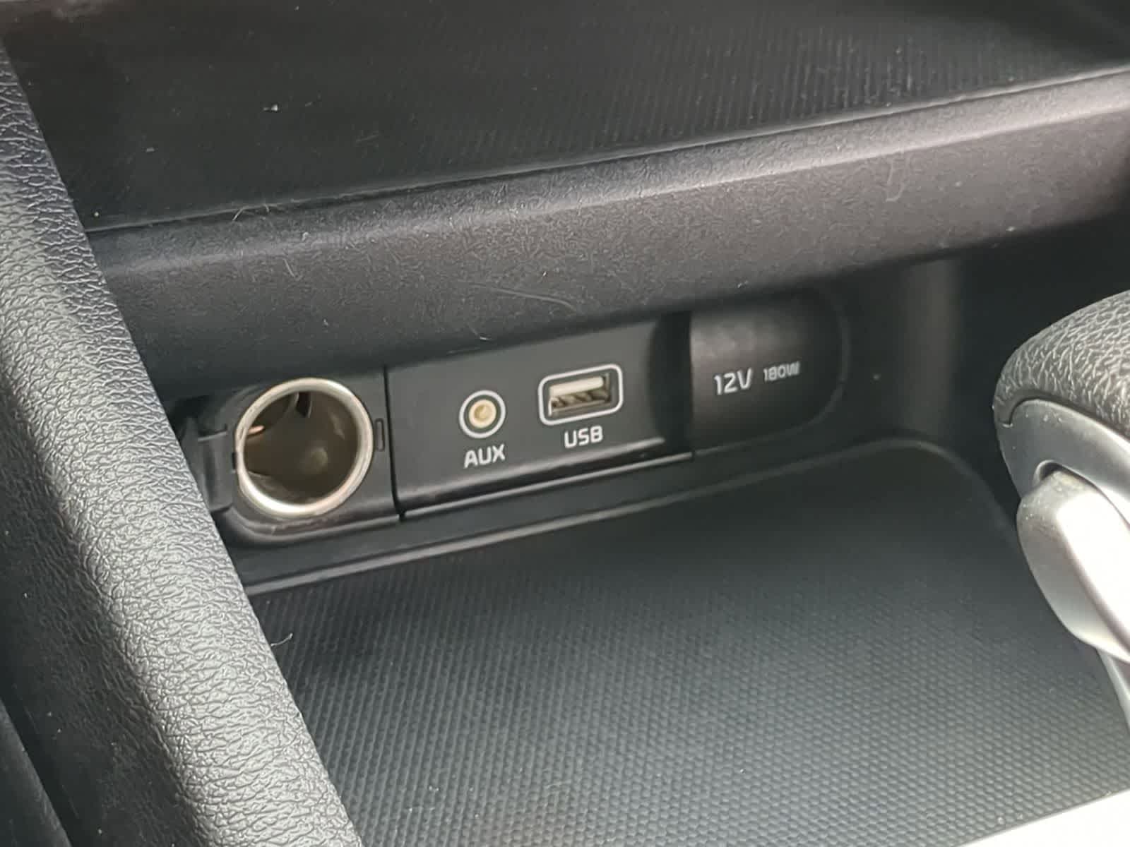 Thumbnail: 2019 Kia Forte - 31