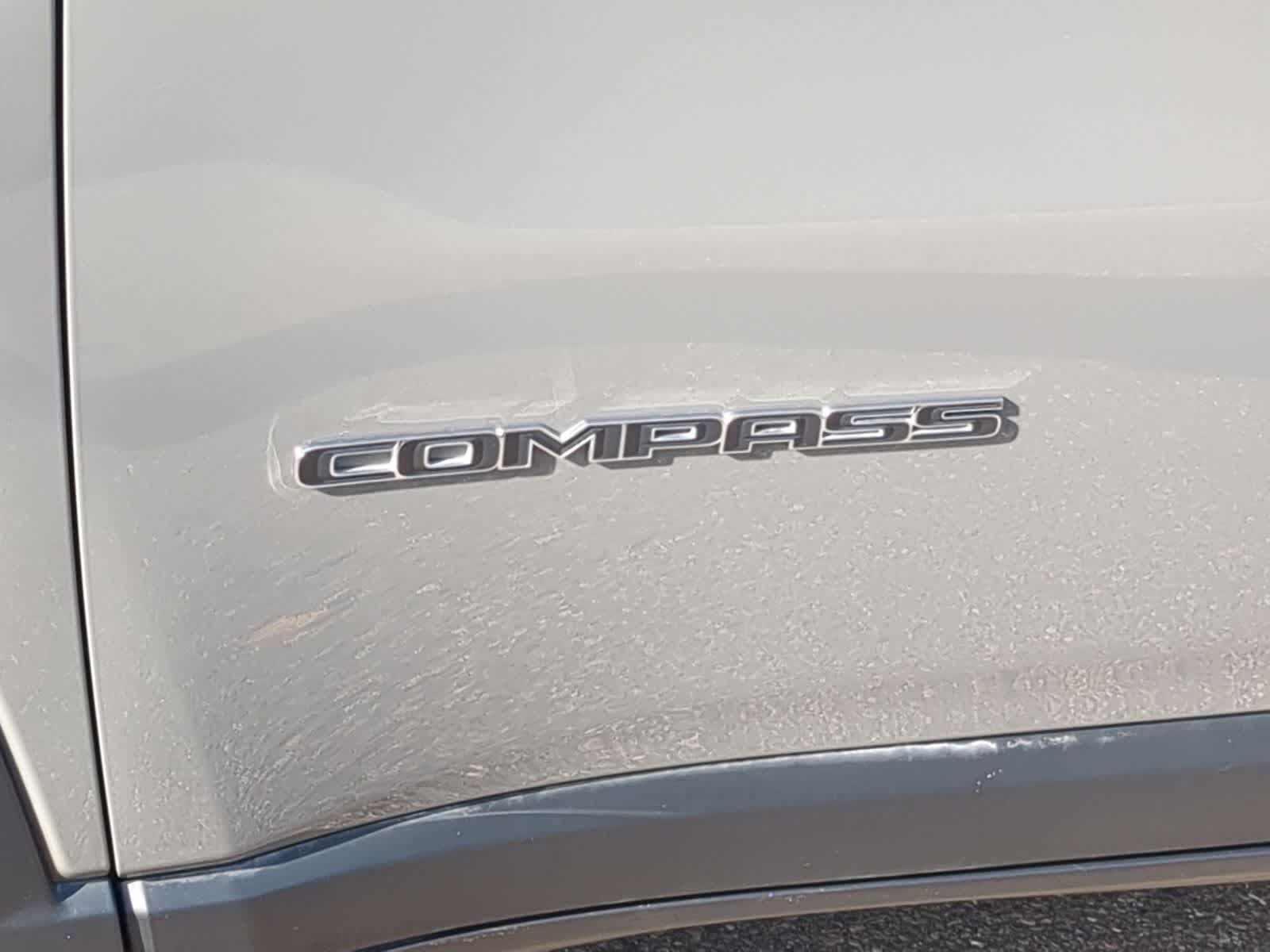 Thumbnail: 2020 Jeep Compass - 15