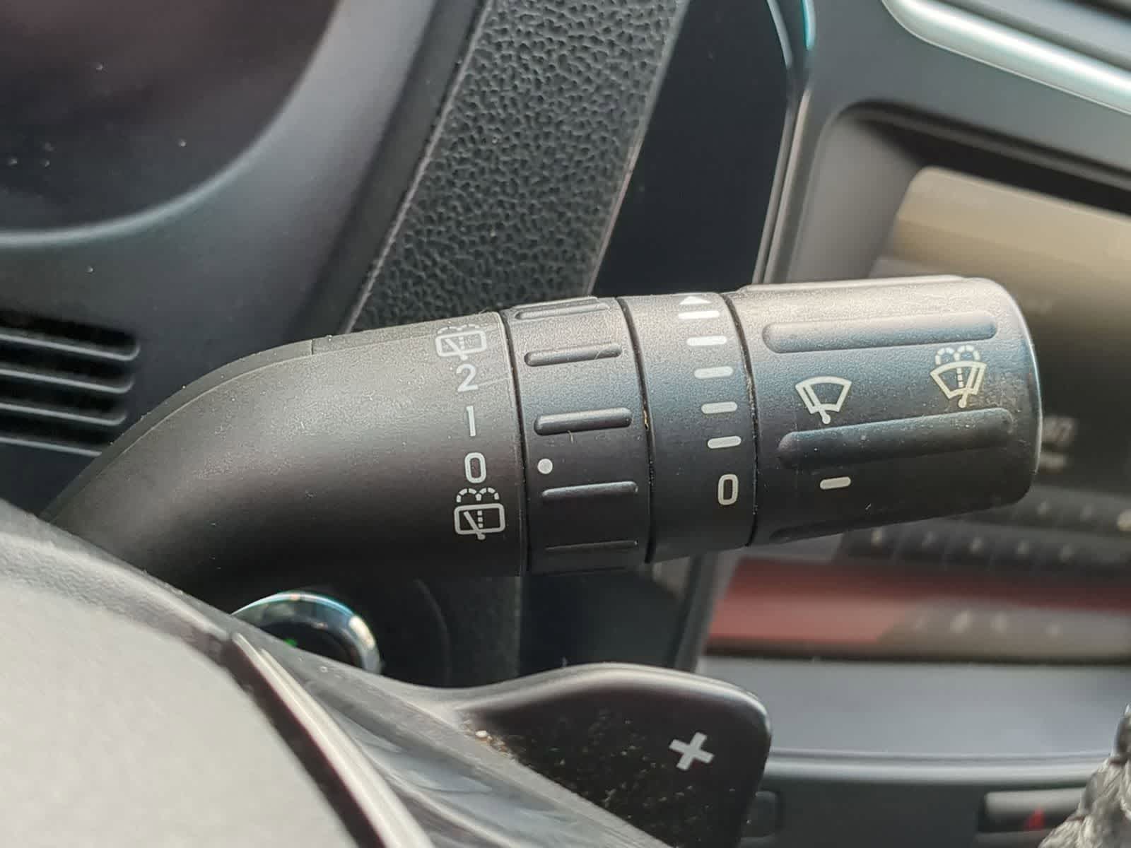 Thumbnail: 2016 Ford Explorer - 33