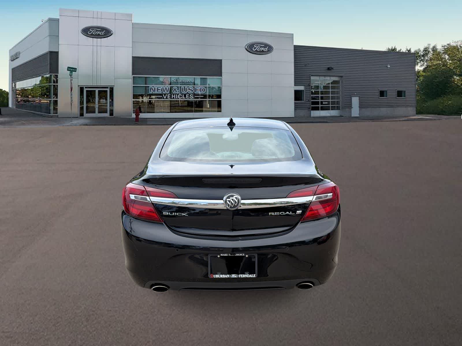 Thumbnail: 2016 Buick Regal - 10
