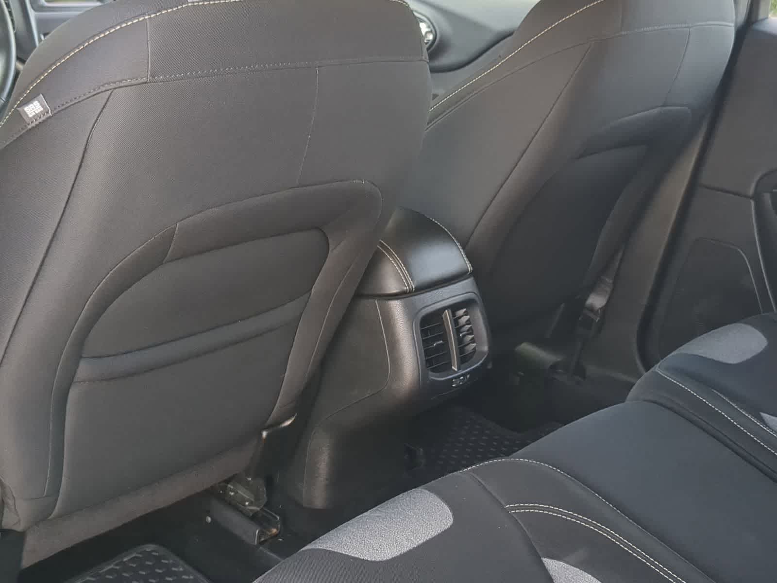 Thumbnail: 2014 Jeep Cherokee - 23