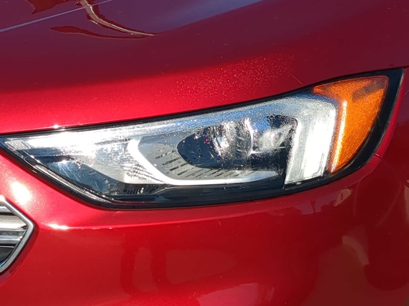 Thumbnail: 2019 Ford Edge - 15