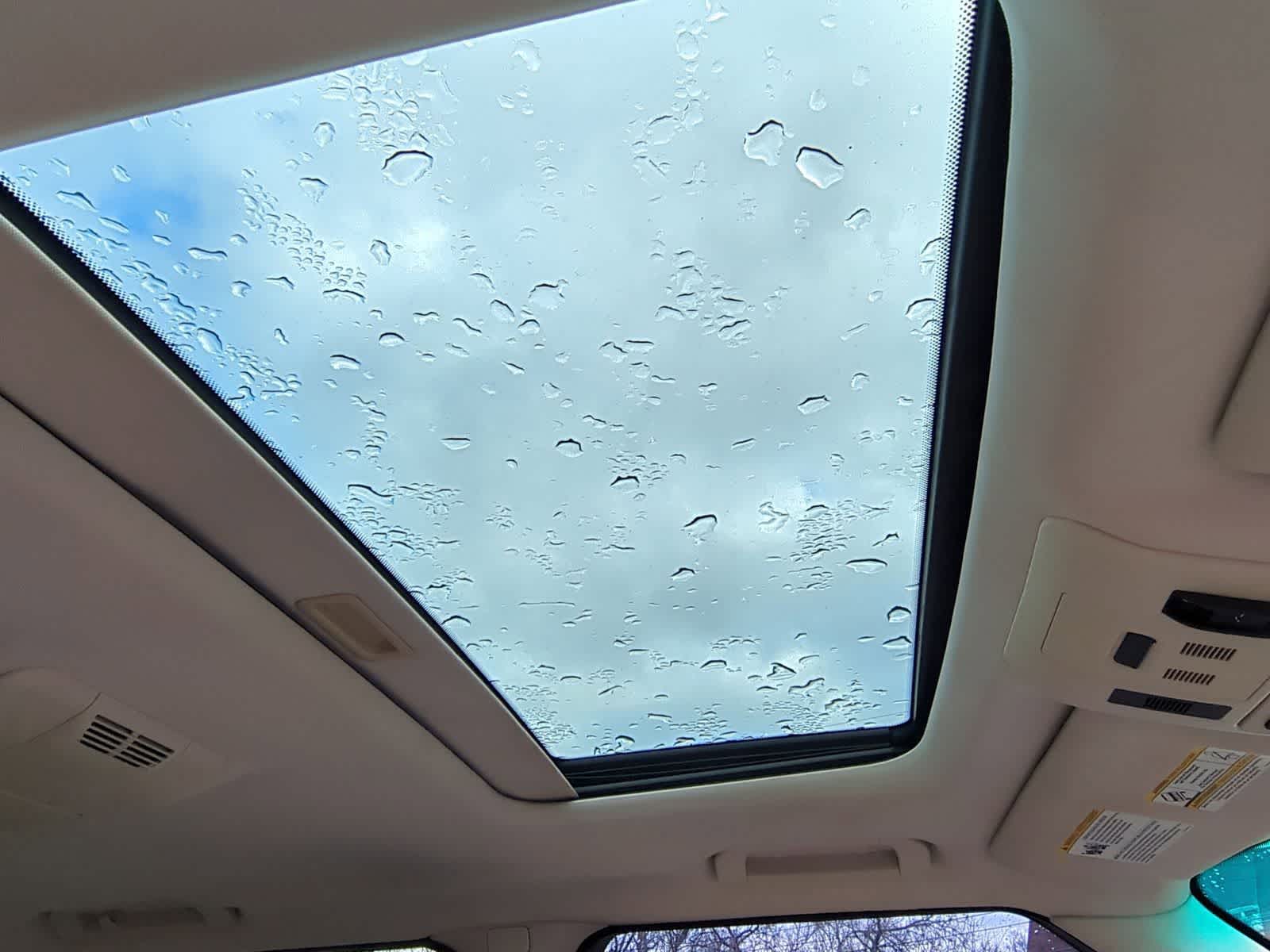 Thumbnail: 2012 Land Rover Range Rover - 26