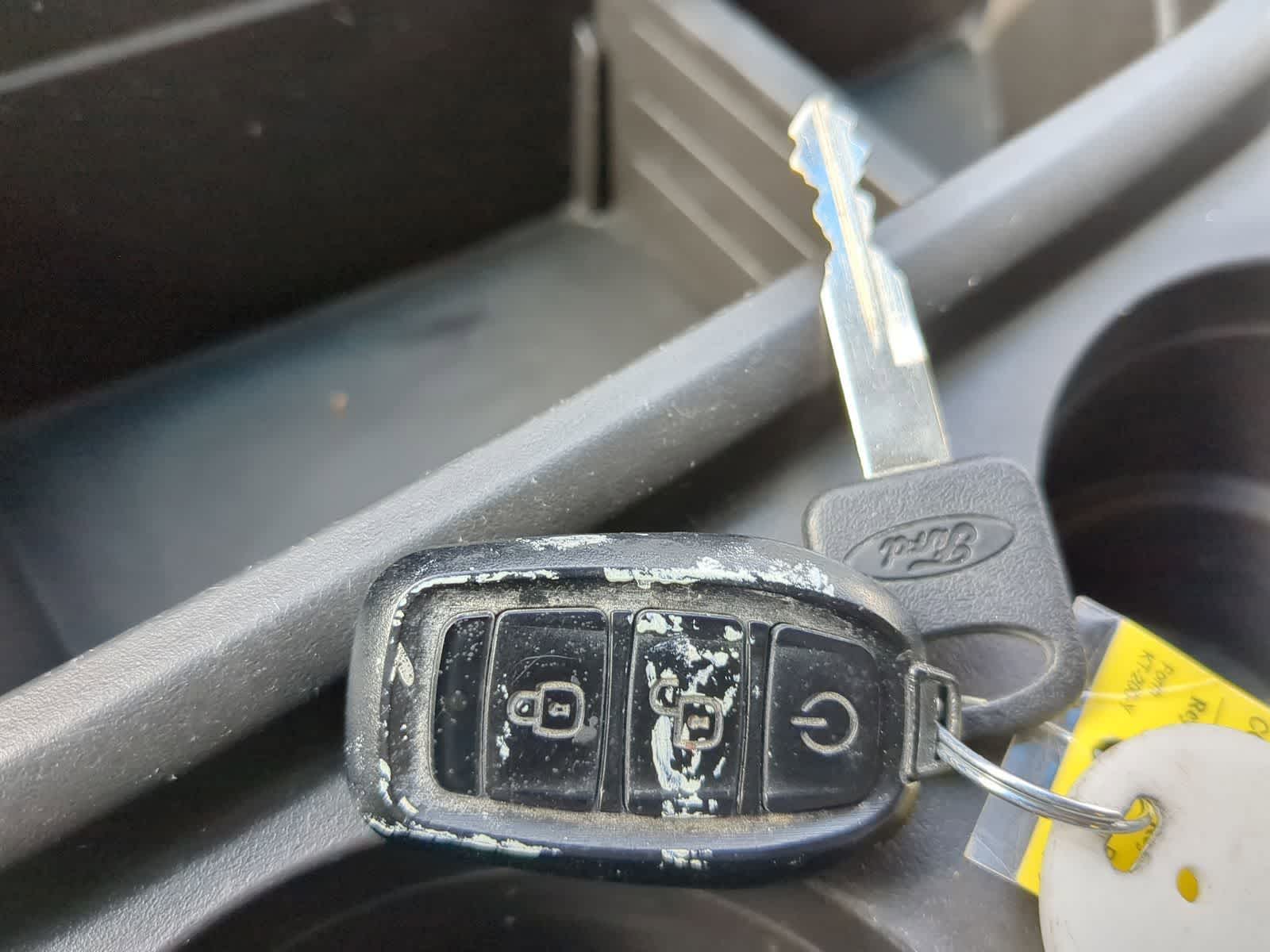 Thumbnail: 2014 Ford Econoline - 28