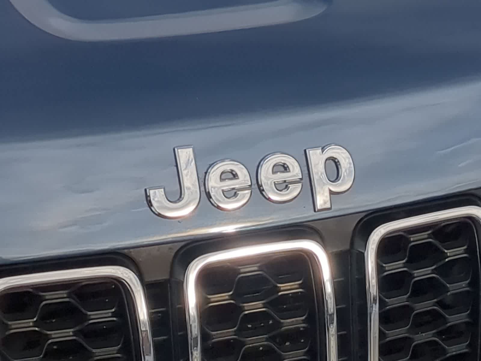 Thumbnail: 2020 Jeep Grand Cherokee - 15
