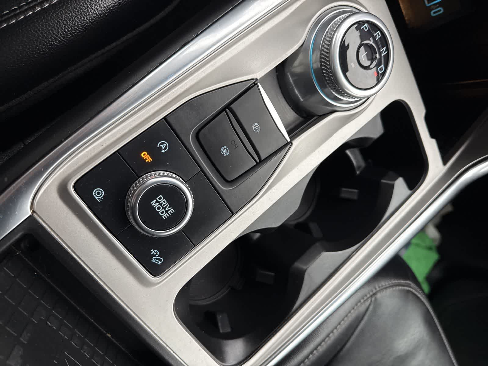 Thumbnail: 2023 Ford Explorer - 22