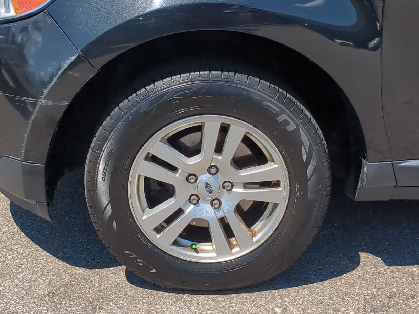 Thumbnail: 2012 Ford Edge - 16