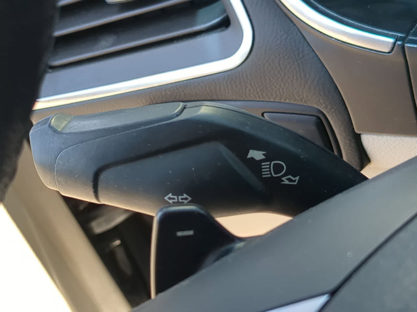 Thumbnail: 2018 Ford Edge - 31
