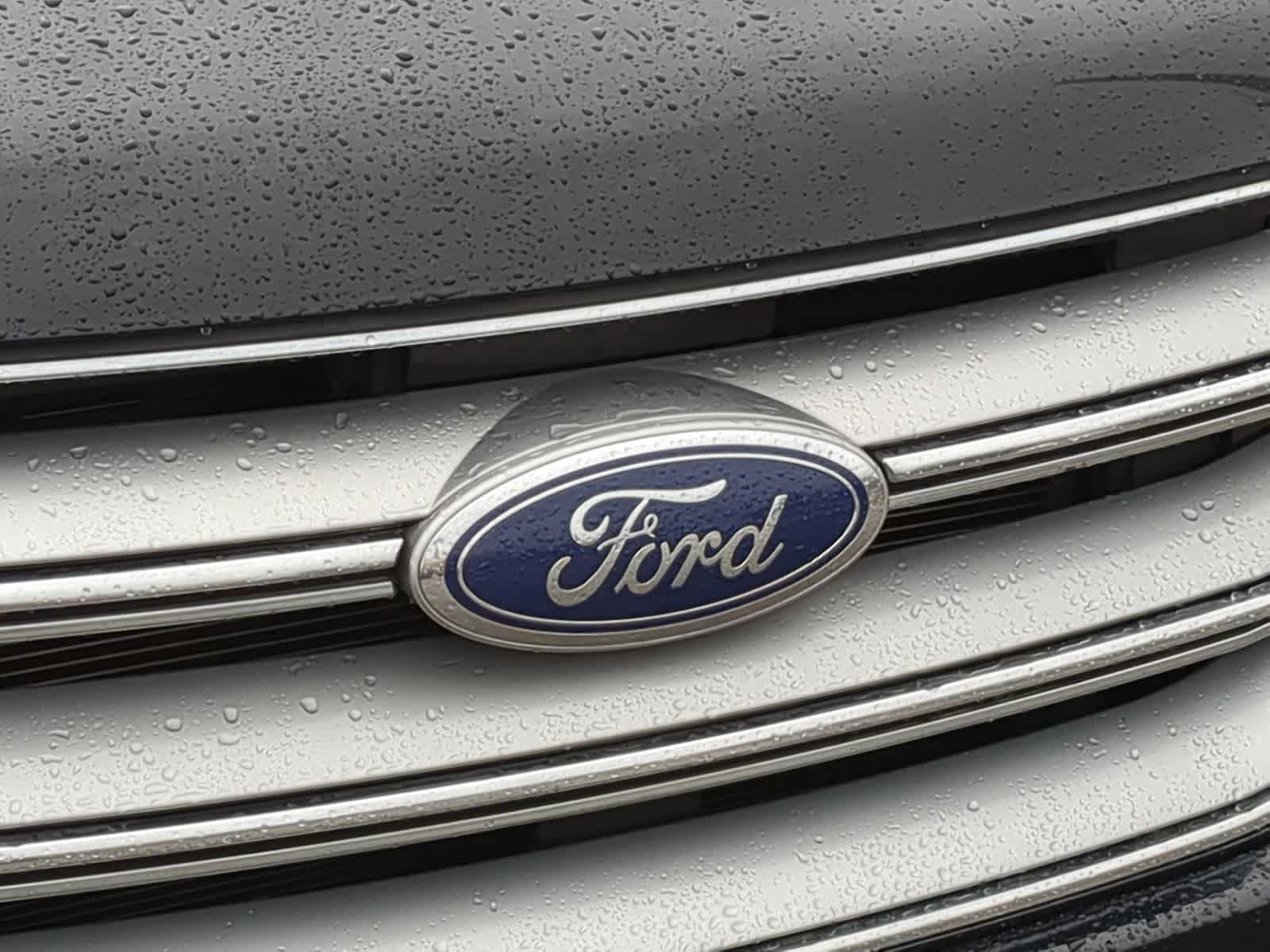 Thumbnail: 2017 Ford Edge - 16