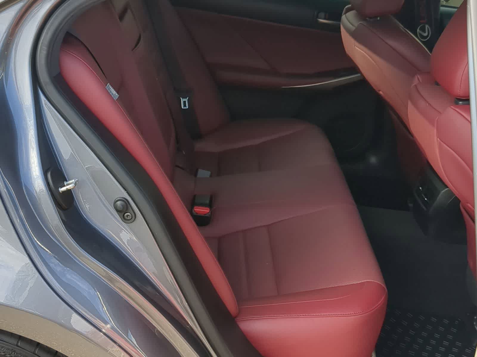 Thumbnail: 2019 Lexus IS - 26