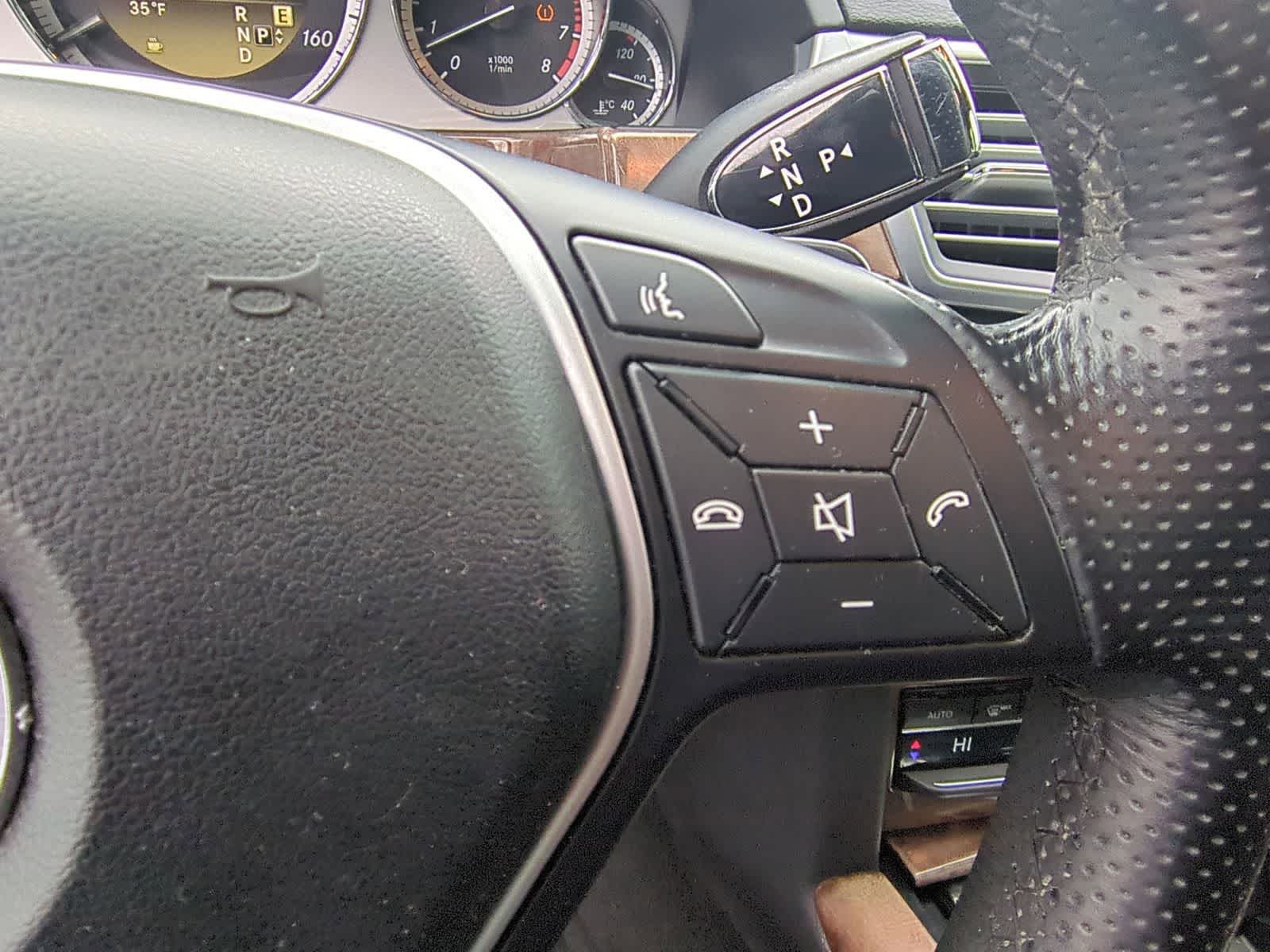 Thumbnail: 2012 Mercedes-Benz E-Class - 36