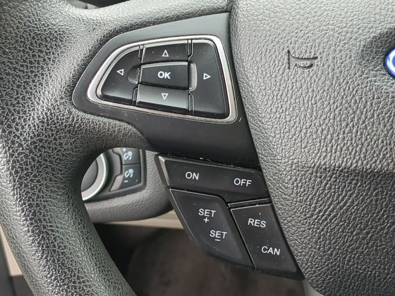 Thumbnail: 2017 Ford Escape - 25