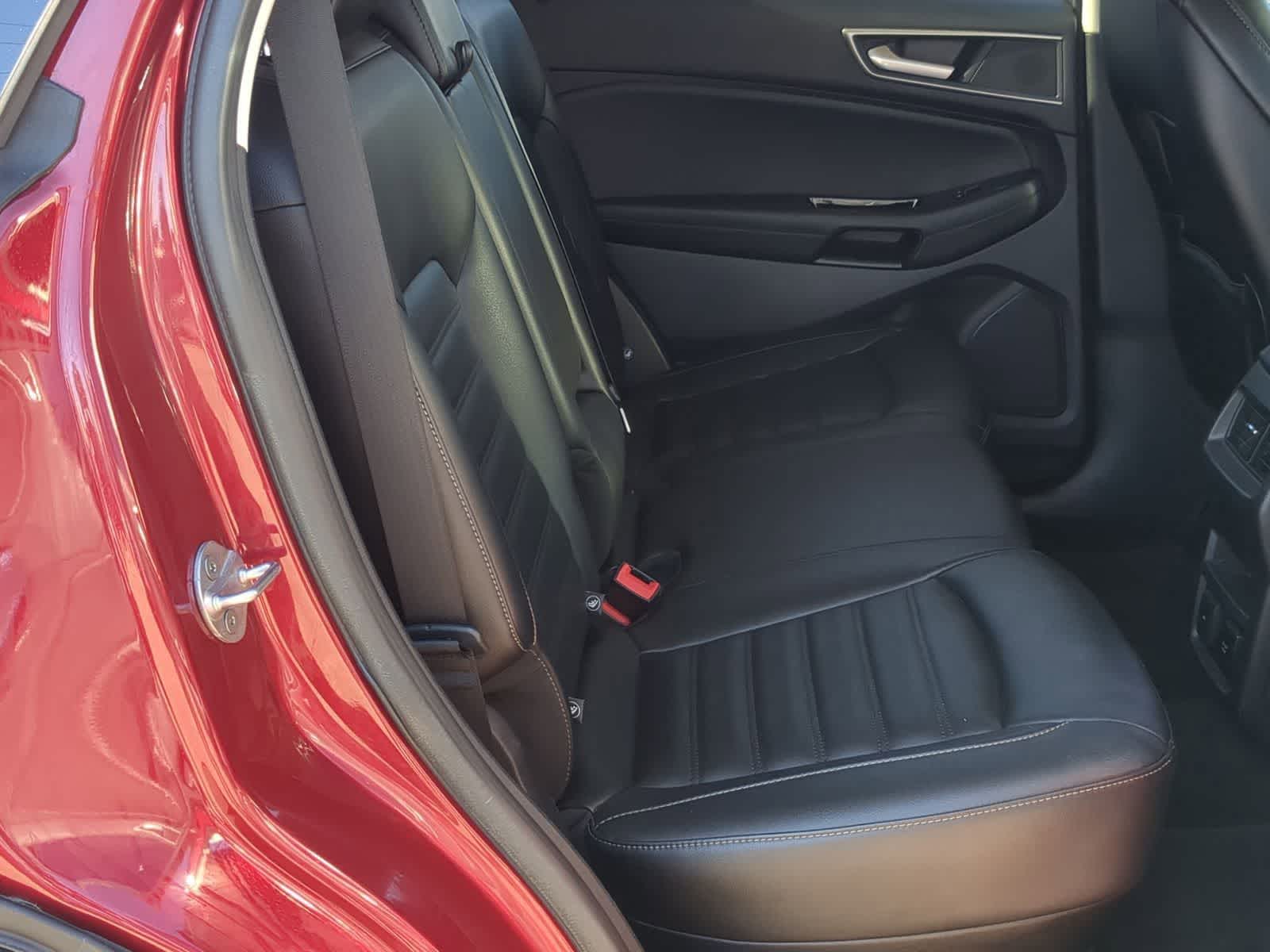 Thumbnail: 2019 Ford Edge - 25