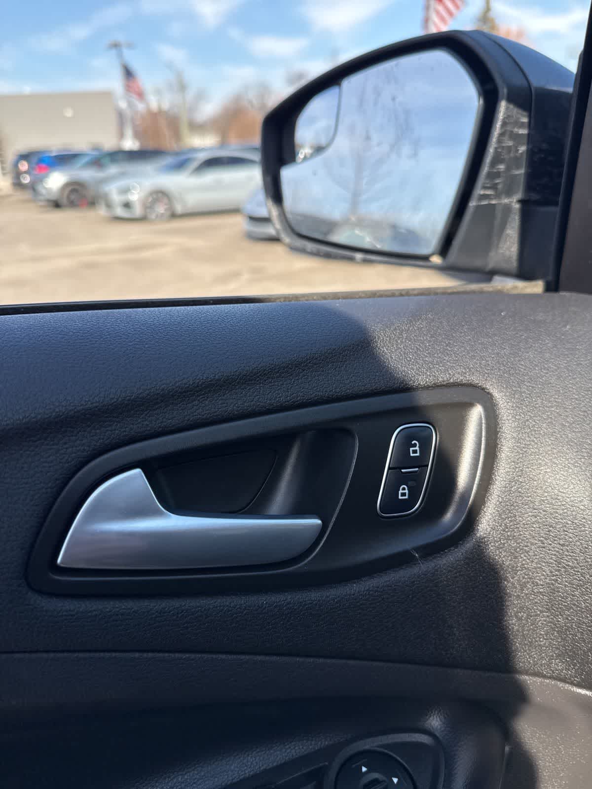 Thumbnail: 2019 Ford Escape - 10