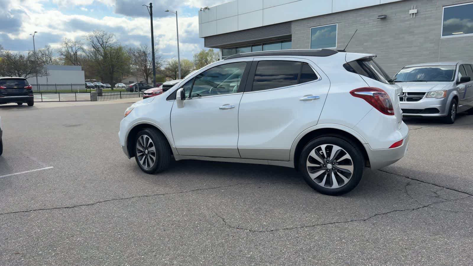 Thumbnail: 2017 Buick Encore - 8