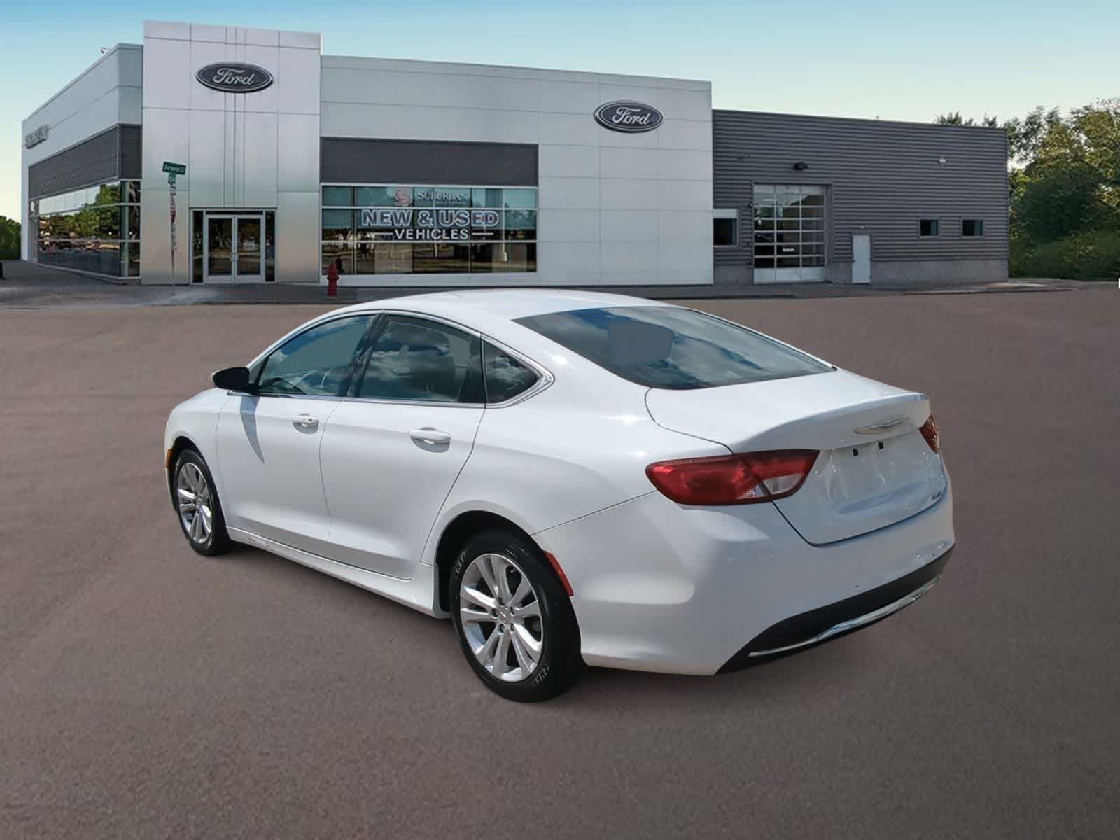 Thumbnail: 2015 Chrysler 200 - 8