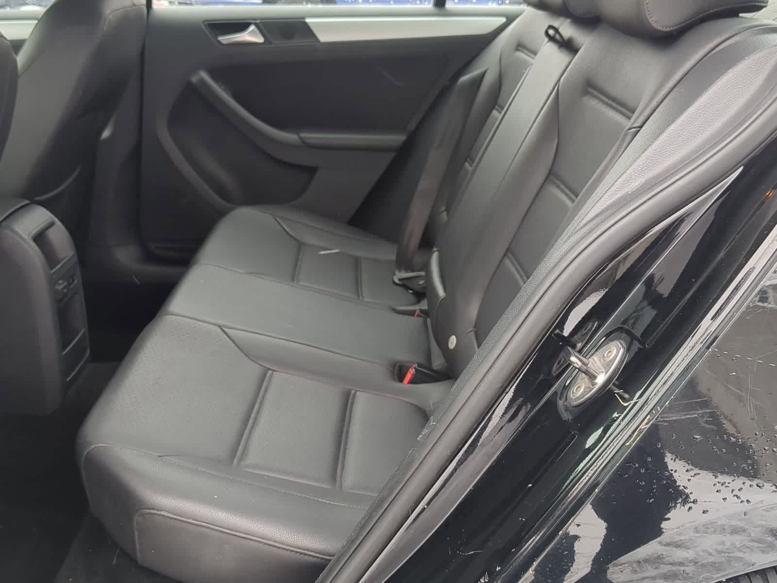 Thumbnail: 2014 Volkswagen Jetta - 21