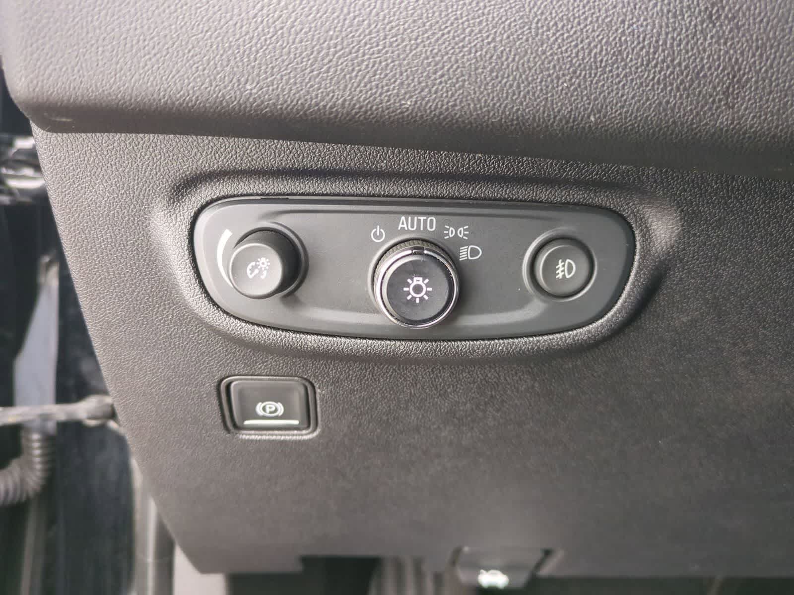 Thumbnail: 2018 GMC Terrain - 35