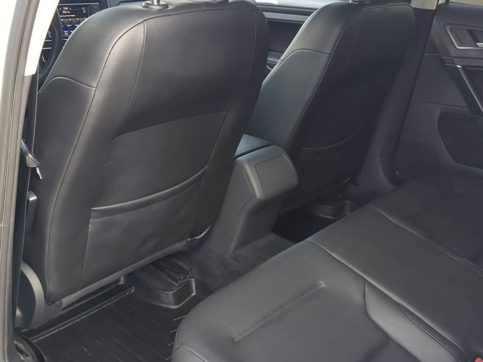 Thumbnail: 2021 Volkswagen Golf - 19