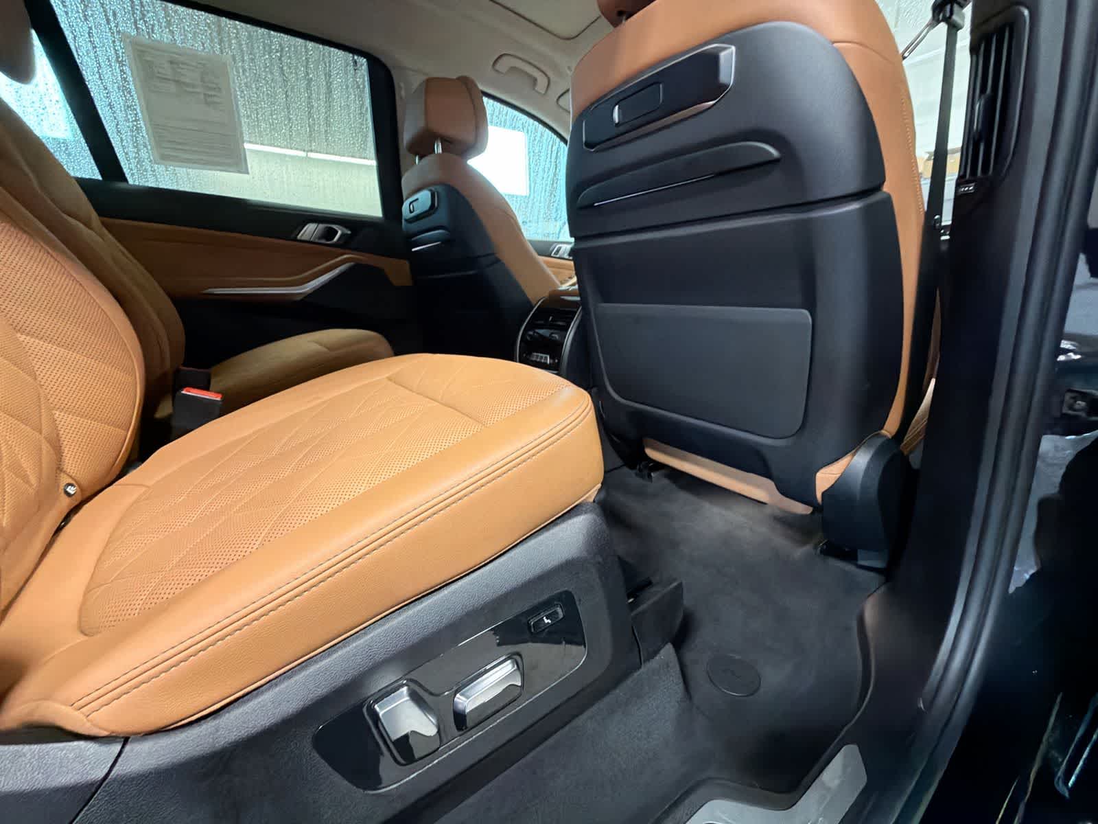 Thumbnail: 2023 BMW X7 - 27