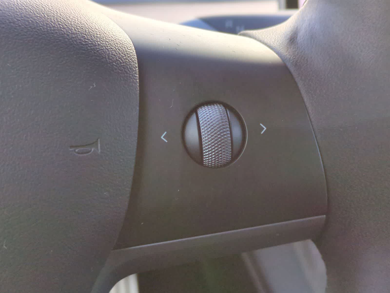 Thumbnail: 2022 Tesla Model 3 - 28