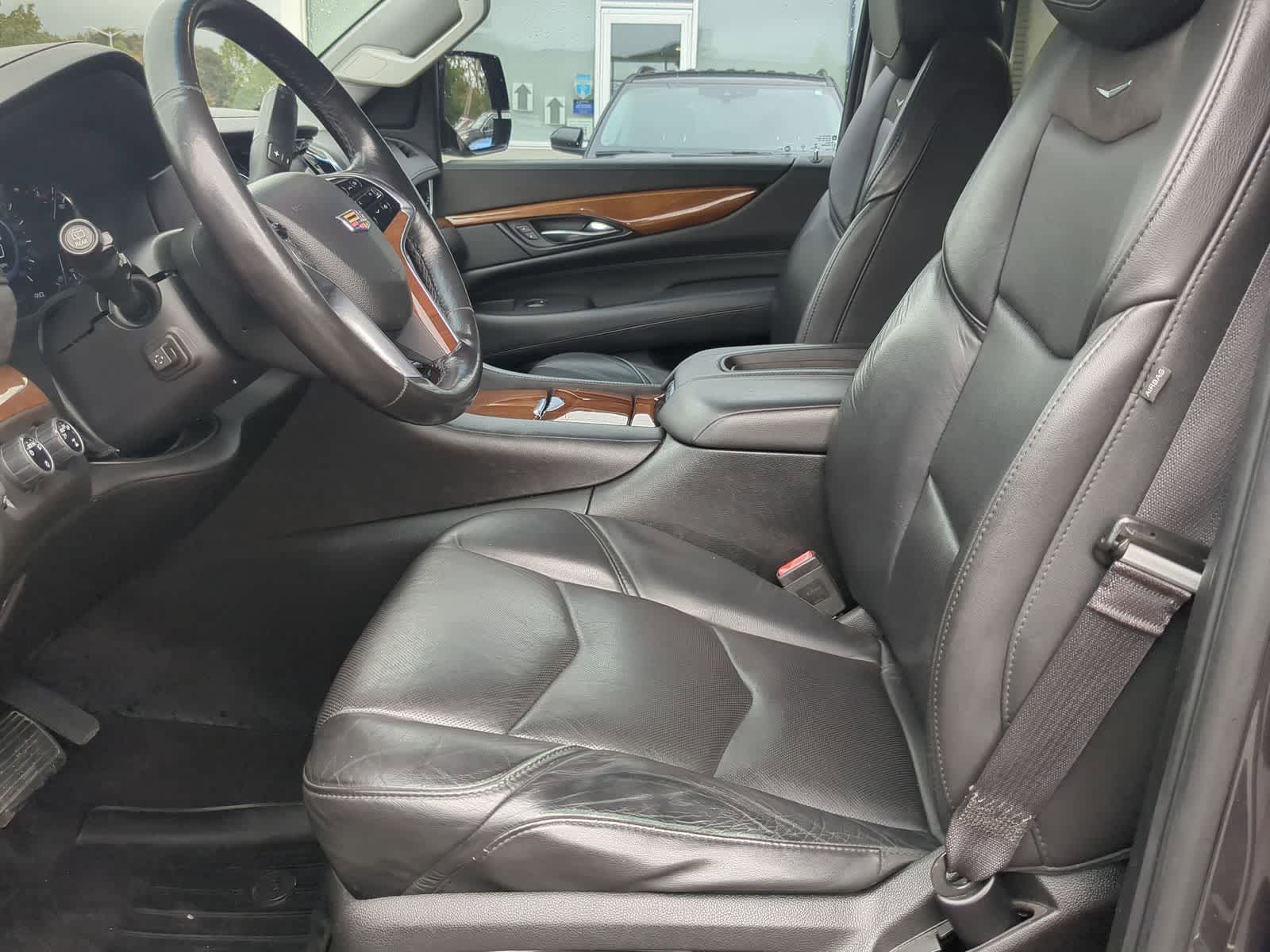 Thumbnail: 2017 Cadillac Escalade - 22