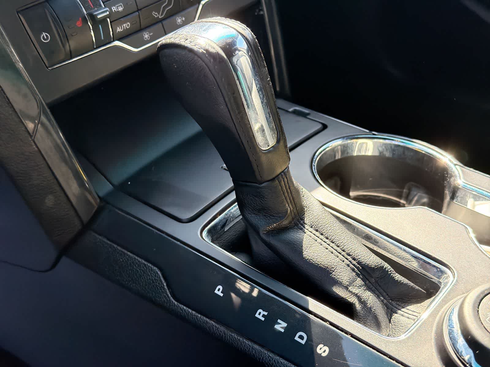 Thumbnail: 2016 Ford Explorer - 35