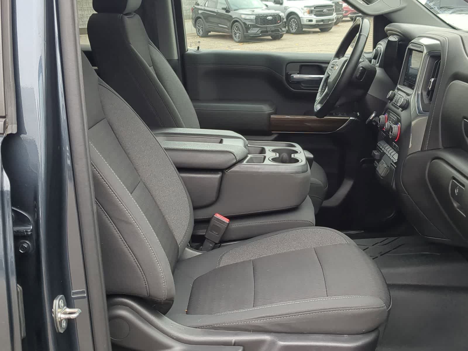 Thumbnail: 2021 Chevrolet Silverado 1500 - 28