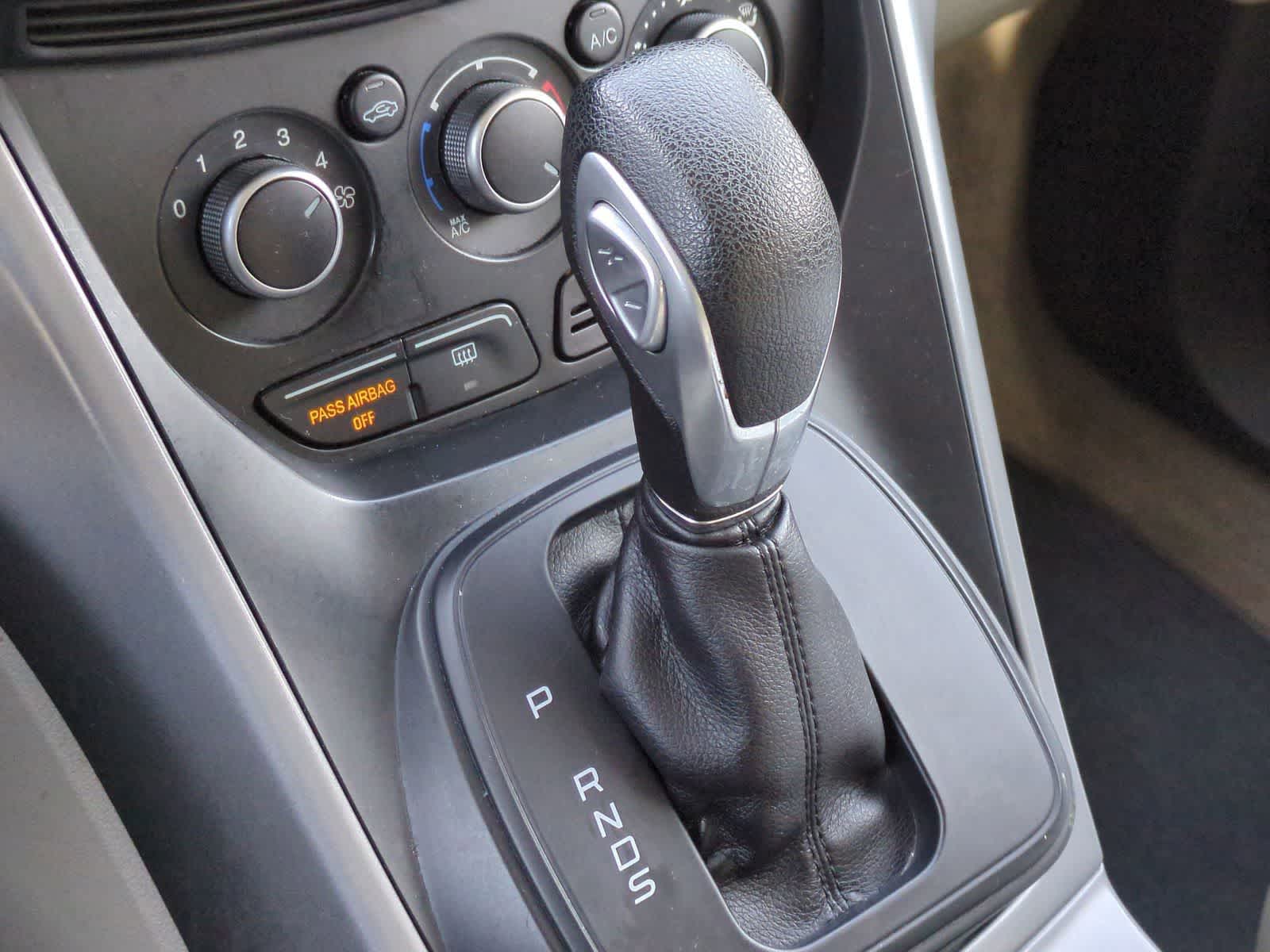 Thumbnail: 2015 Ford Escape - 24