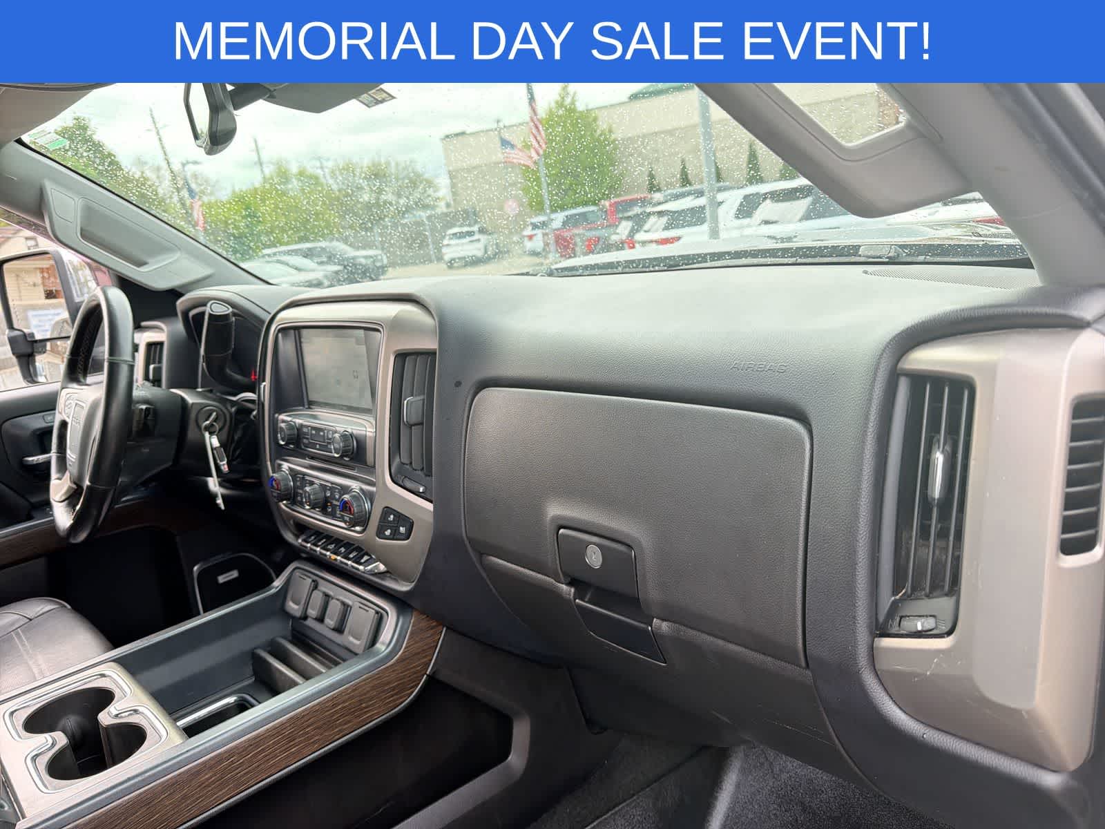 Thumbnail: 2018 GMC Sierra 2500 - 16