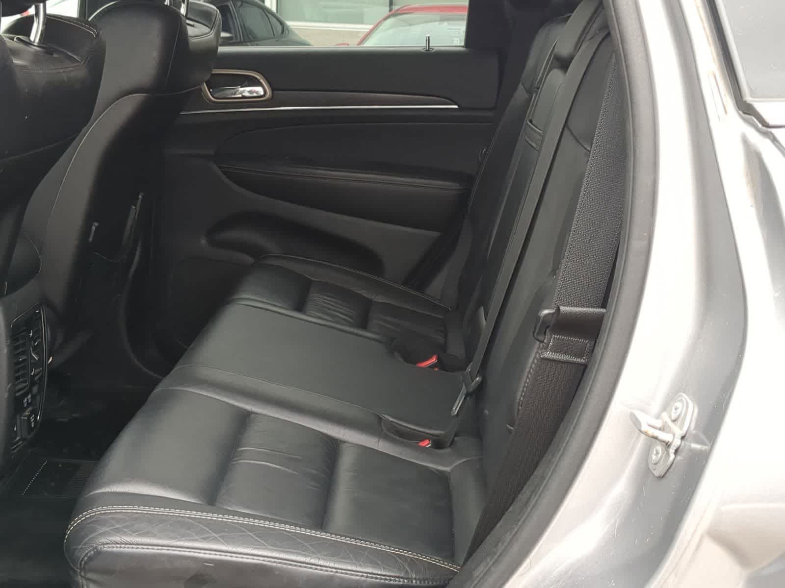 Thumbnail: 2015 Jeep Grand Cherokee - 25