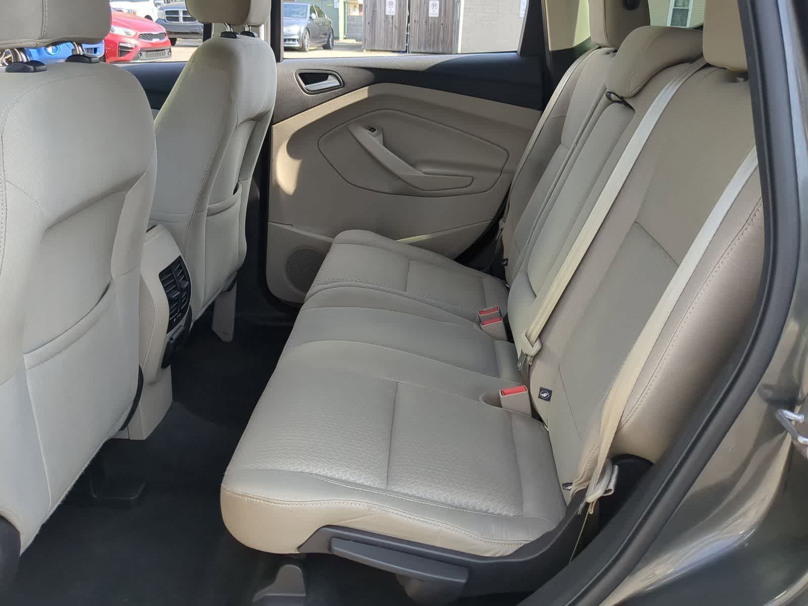 Thumbnail: 2017 Ford Escape - 21