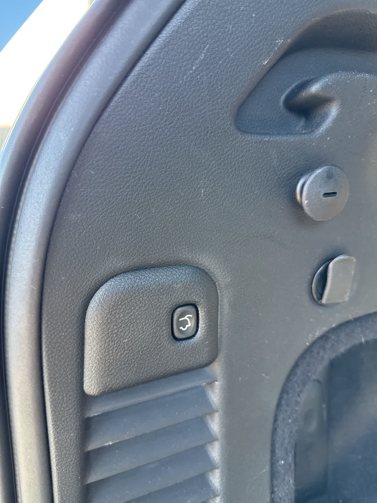 Thumbnail: 2015 Jeep Grand Cherokee - 23