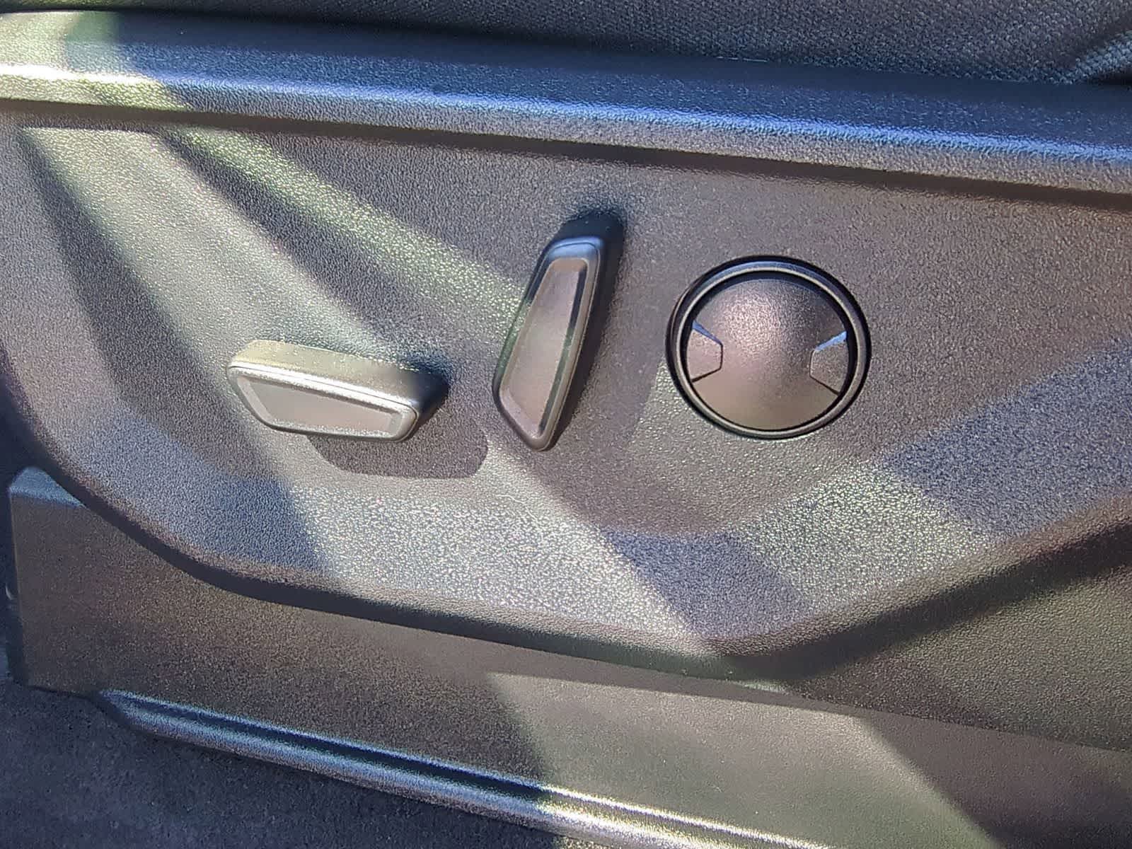 Thumbnail: 2025 Ford F-150 - 32