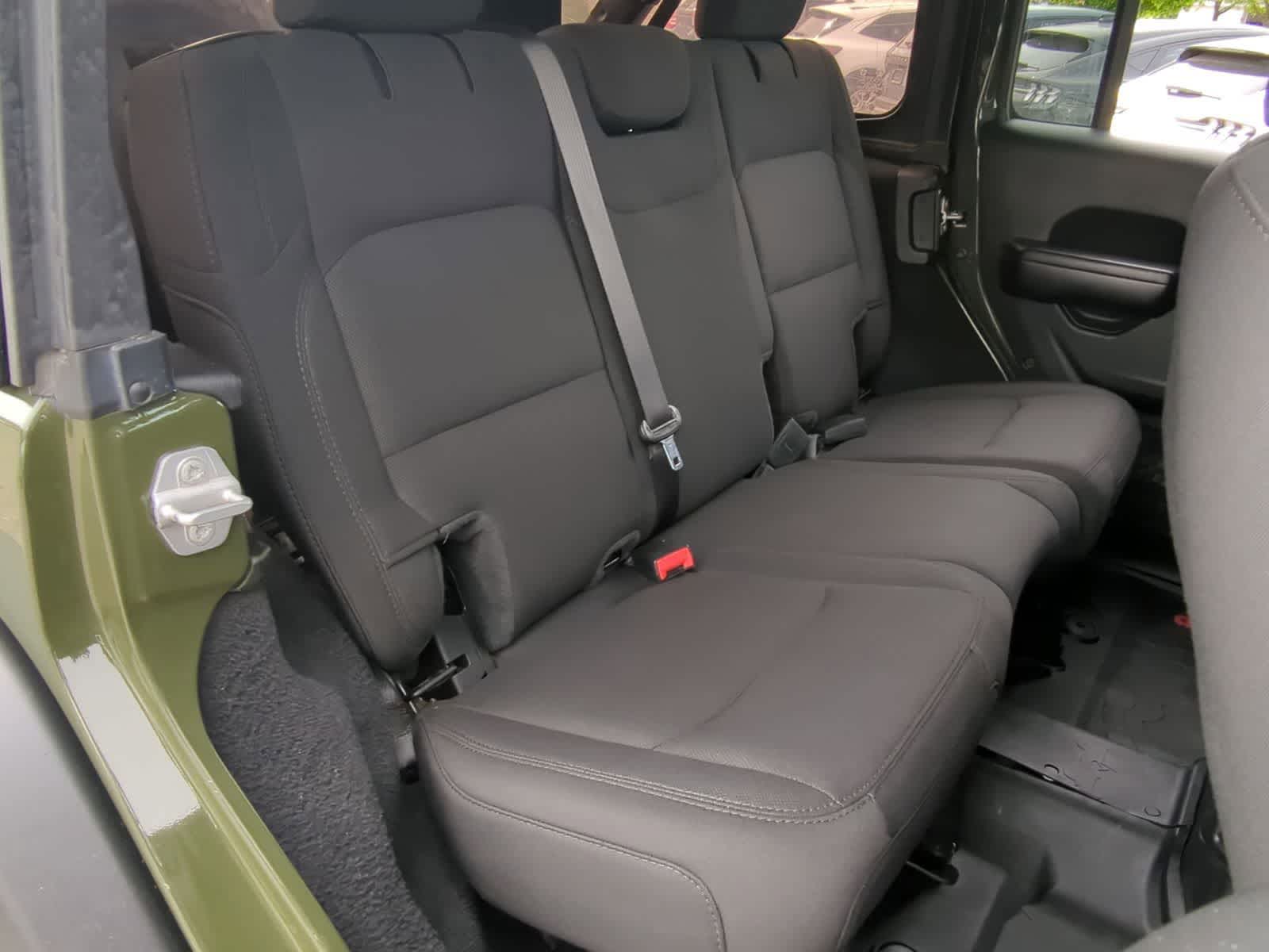 Thumbnail: 2021 Jeep Wrangler - 26