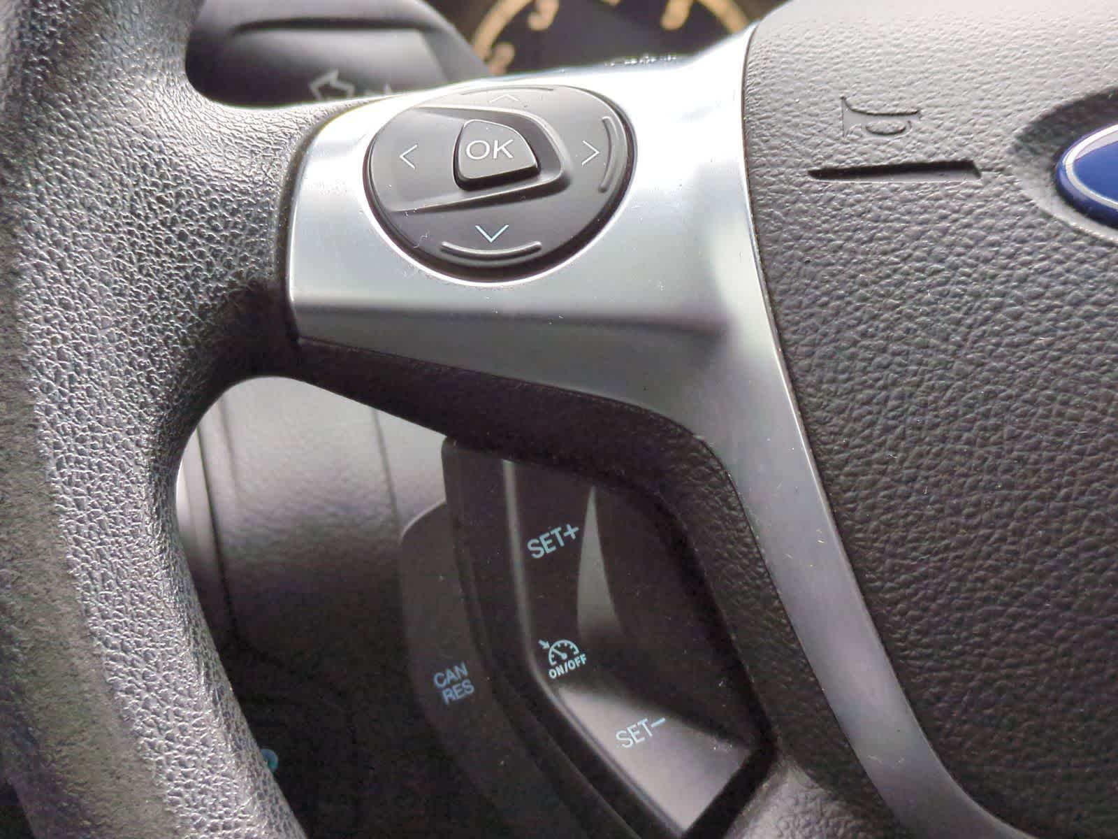 Thumbnail: 2012 Ford Focus - 25