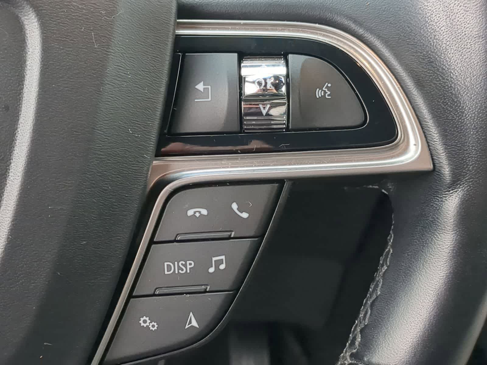 Thumbnail: 2019 Lincoln Nautilus - 29