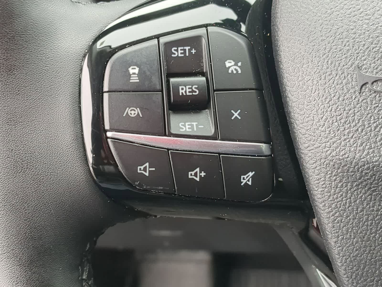 Thumbnail: 2022 Ford Escape - 27