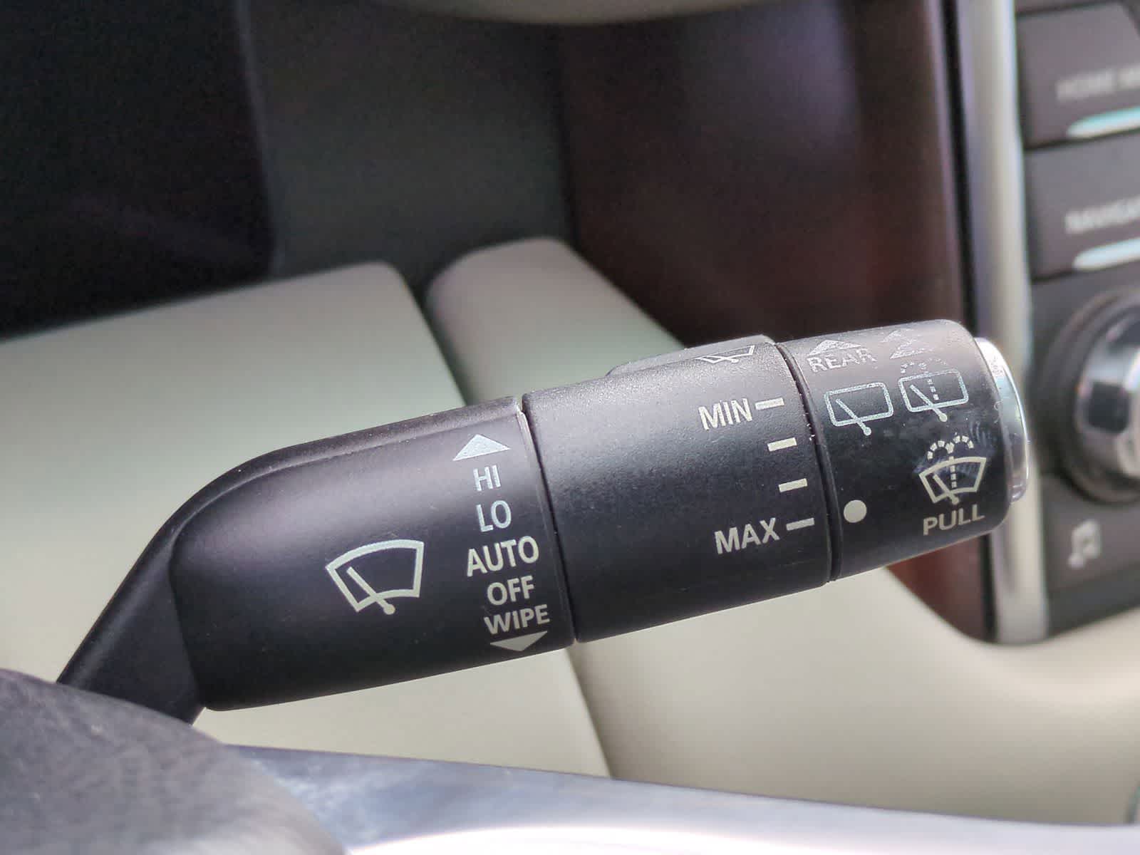 Thumbnail: 2012 Land Rover Range Rover - 31