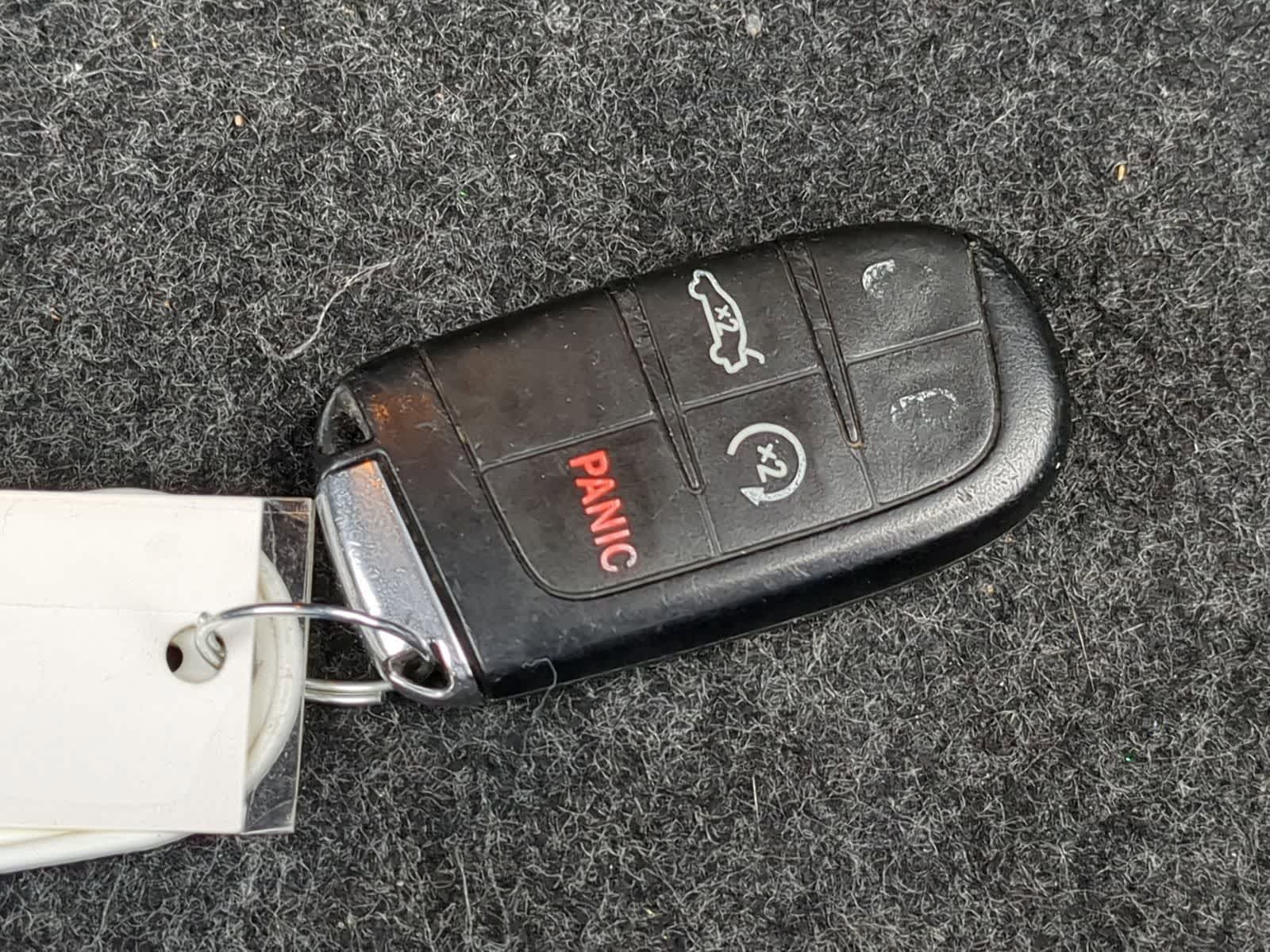 Thumbnail: 2016 Chrysler 200 - 39